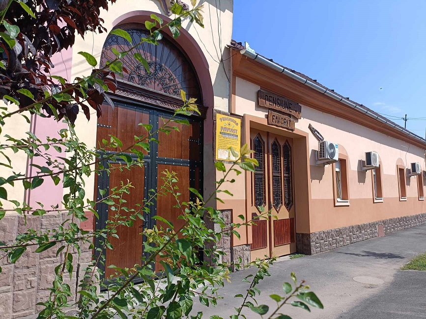 Cazare in Baile Felix - PENSIUNEA  FAVORIT - Lipova