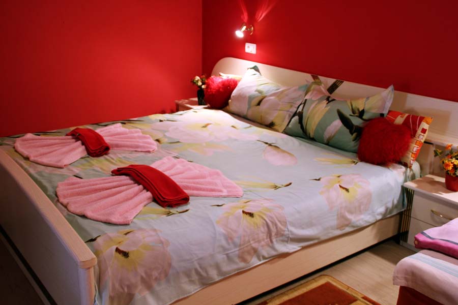 Cazare in Baile Felix - PENSIUNEA  FAVORIT - Lipova