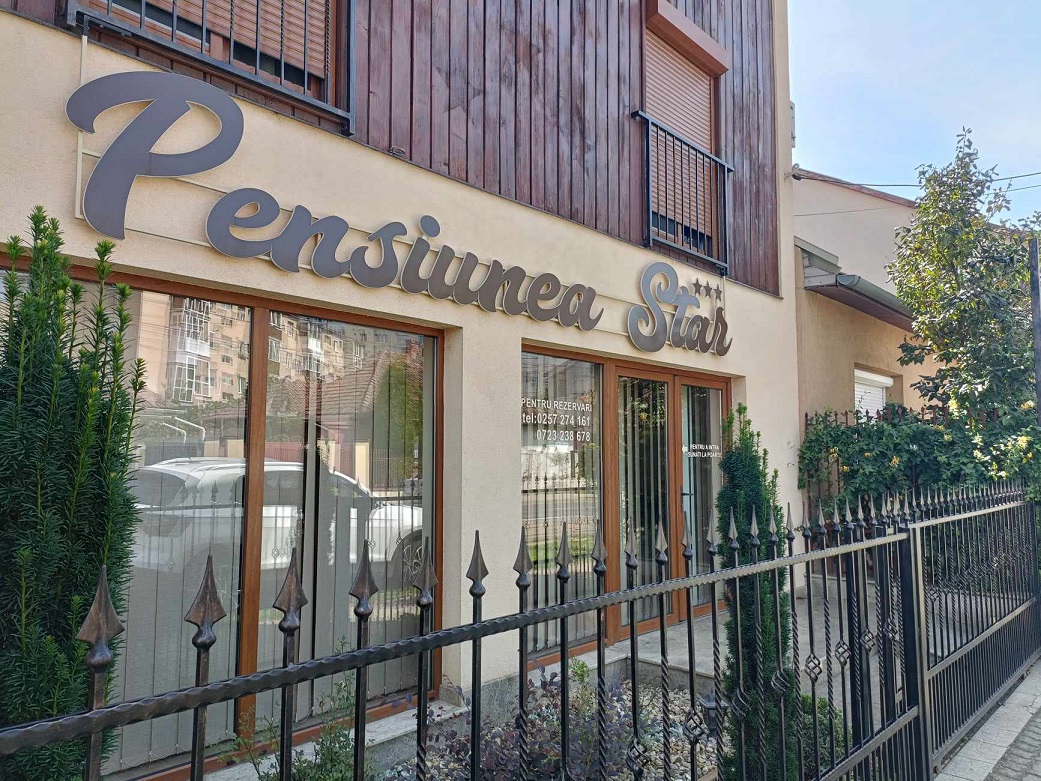 Cazare in Baile Felix - PENSIUNEA STAR - Arad Cazare in Baile Felix - PENSIUNEA STAR - Arad