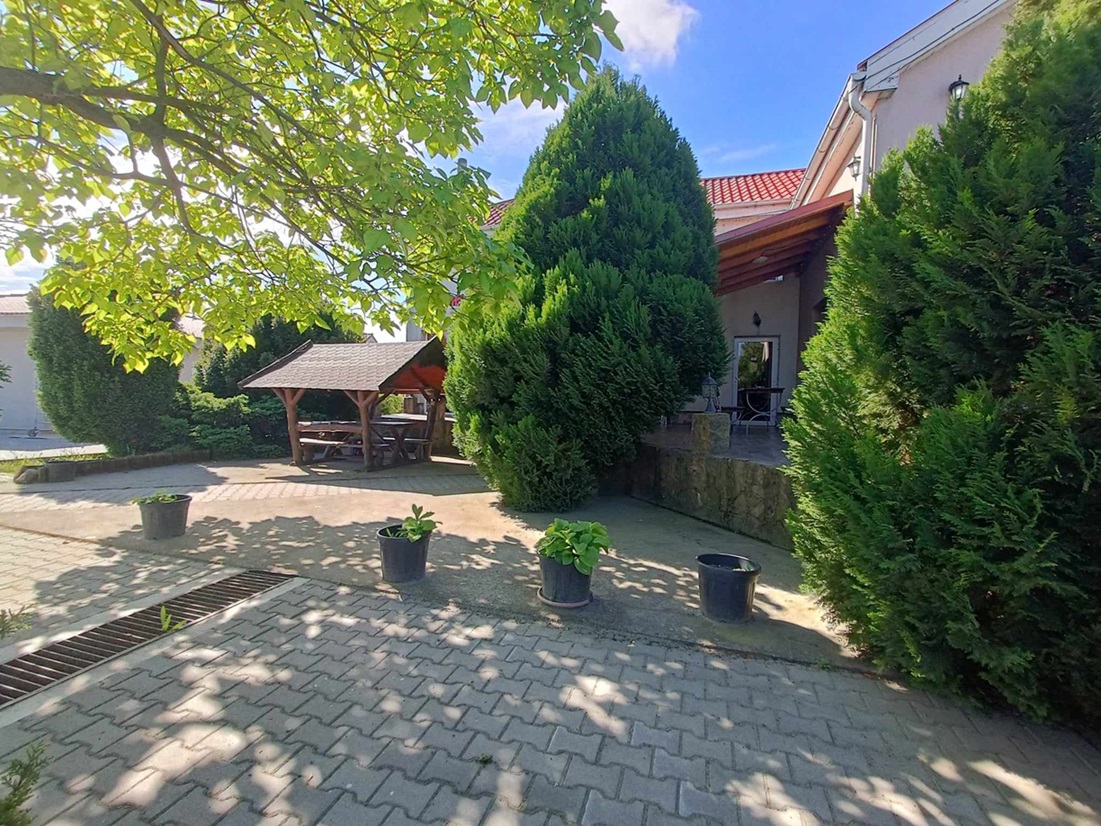 Cazare in Baile Felix - PENSIUNEA  RODICA - Nadlac